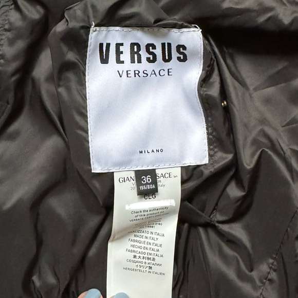 Versus Versace Logo Reversible Crop Puffer / Bomber Jacket - Picture 3 of 9